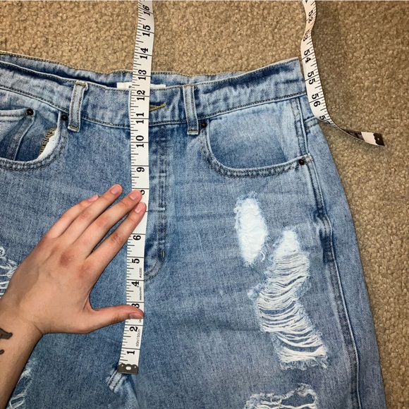 Pacsun Super Ripped High-Waisted Baggy Jeans - Picture 8 of 12